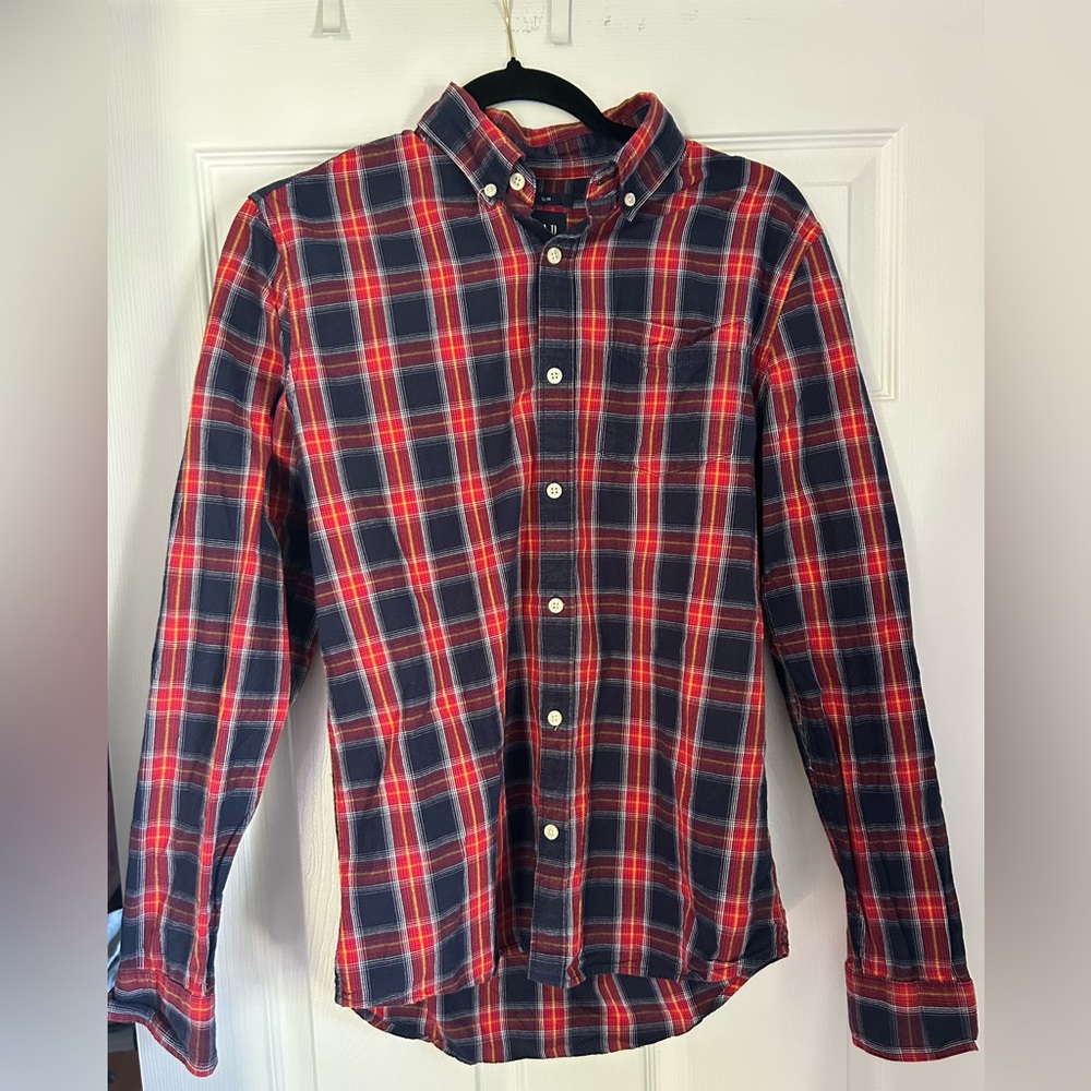 GAP Men's Casual Red and Blue Checkered Shirt